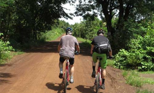 Beng-Mealea-Cycle-Tour